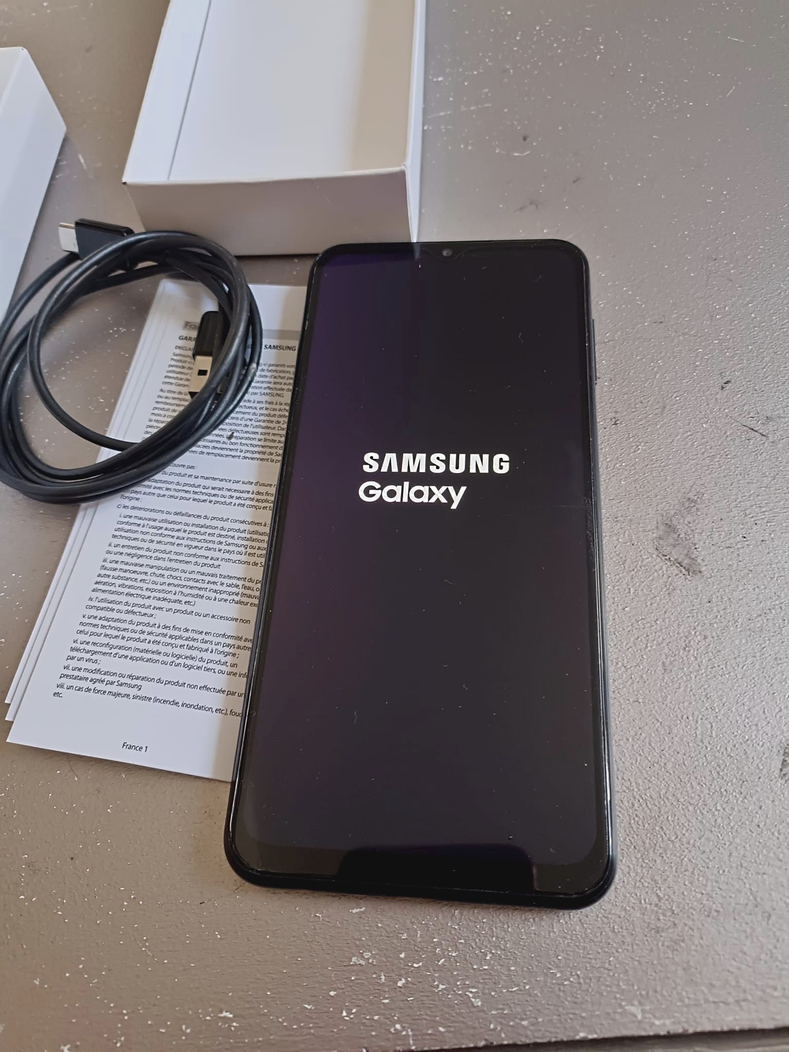 Réparateur de téléphones et PC près de Montbard